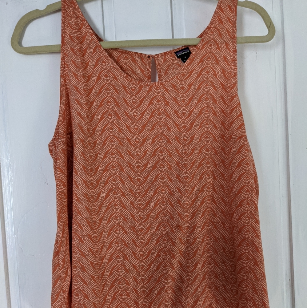 Patagonia sleeveless shirt
